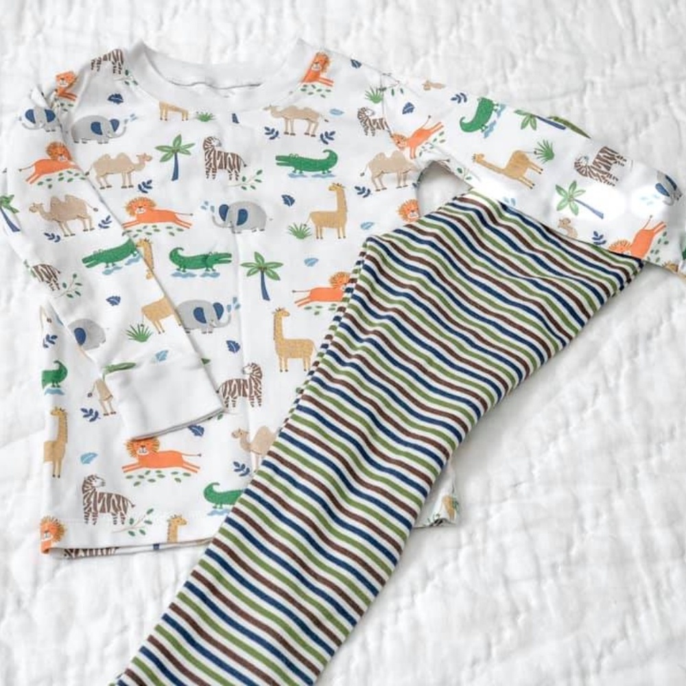 Kissy Kissy 4t (run small) Jungle Jammies